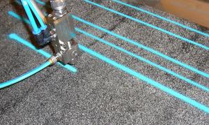 Beispiel Linienzug hellblaue Linien-Markierung auf Dachpappe