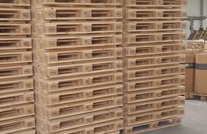 Palettenstapel mit EPAL und IPPC Kennzeichnung Palettenstapel mit EPAL und IPPC Kennzeichnung