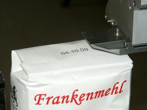 Kennzeichnung auf Papier Mehlpackung mit MHD