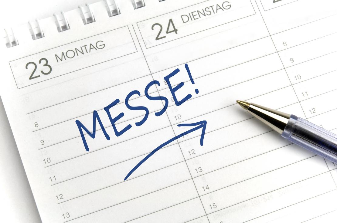 Kalender mit Eintrag MESSE